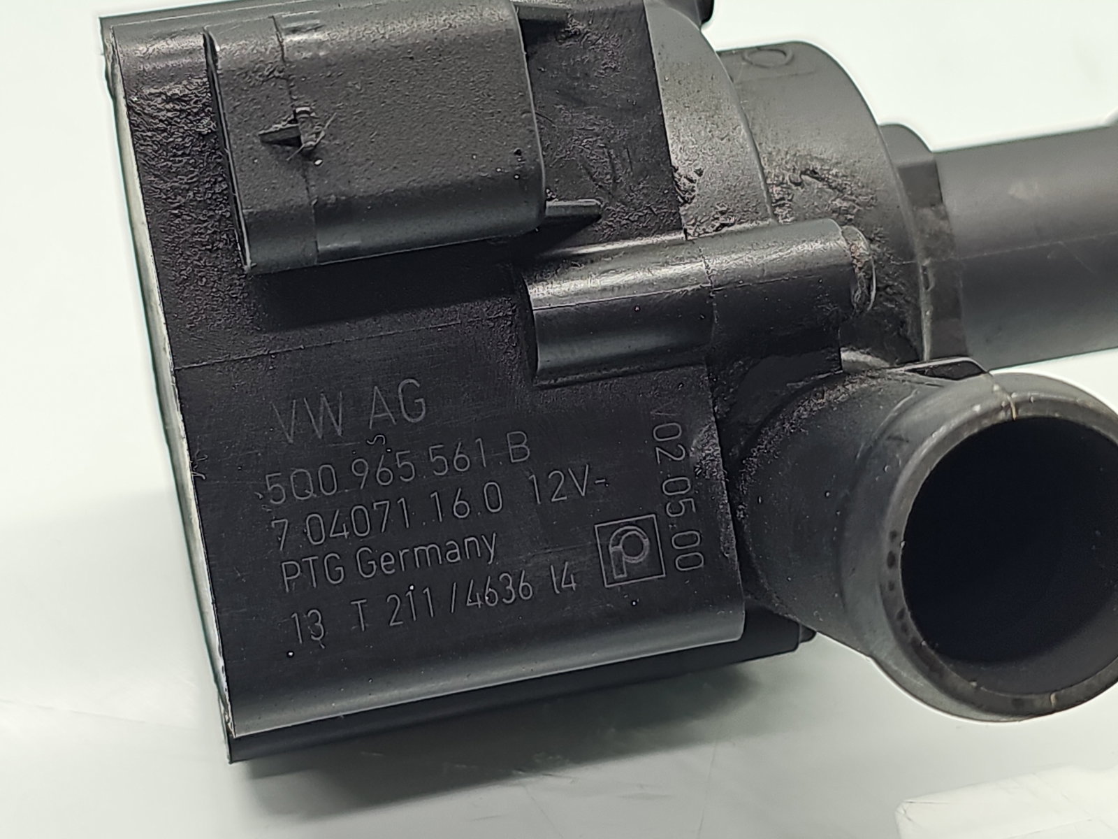 Pompa recirculare apa Volkswagen Golf 7 (5G) [Fabr 2014-prezent] 5Q0965561B 1.6 TDI CLHA 77KW / 105CP - imagine 5