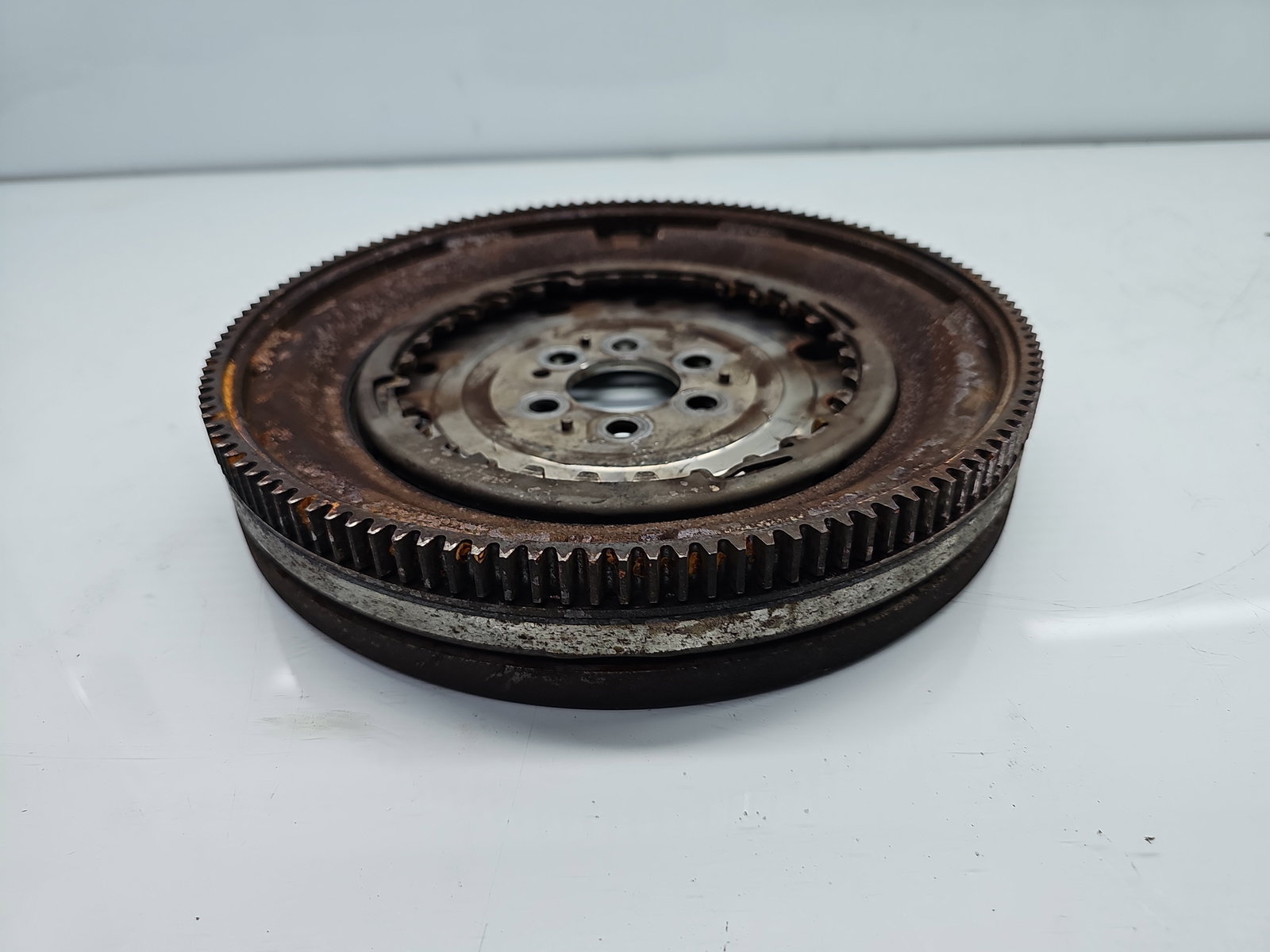 Coroana volanta Volkswagen Golf 7 (5G) [Fabr 2014-prezent] 1.6 TDI CLHA OEM 77KW / 105CP - imagine 2