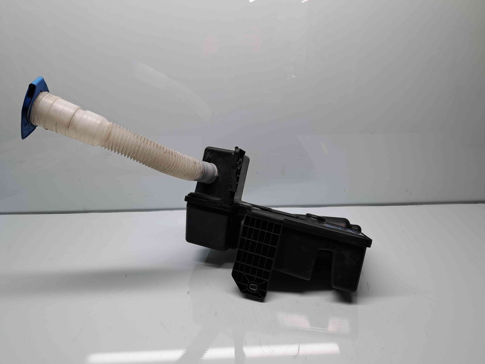 Vas lichid parbriz Volkswagen Sharan (7N) [Fabr 2011-prezent] 5N0955453A - imagine 1