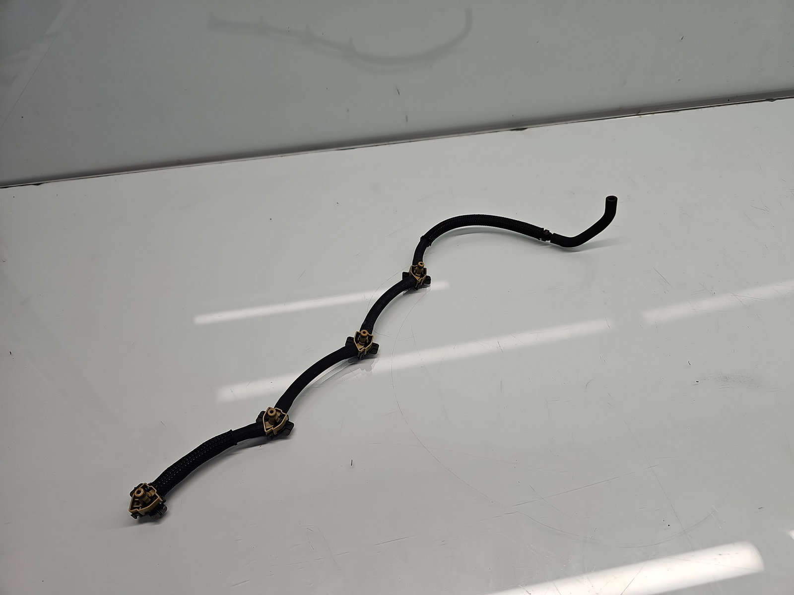 Conducta retur injectoare Volkswagen Golf 7 (5G) [Fabr 2014-prezent] OEM 1.6 TDI CLHA 77KW / 105CP - imagine 1