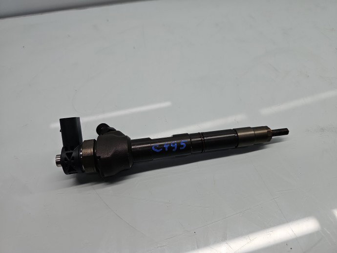 Injector Volkswagen Golf 7 (5G) [Fabr 2014-prezent] 04L130277G 1.6 TDI CLHA 77KW / 105CP