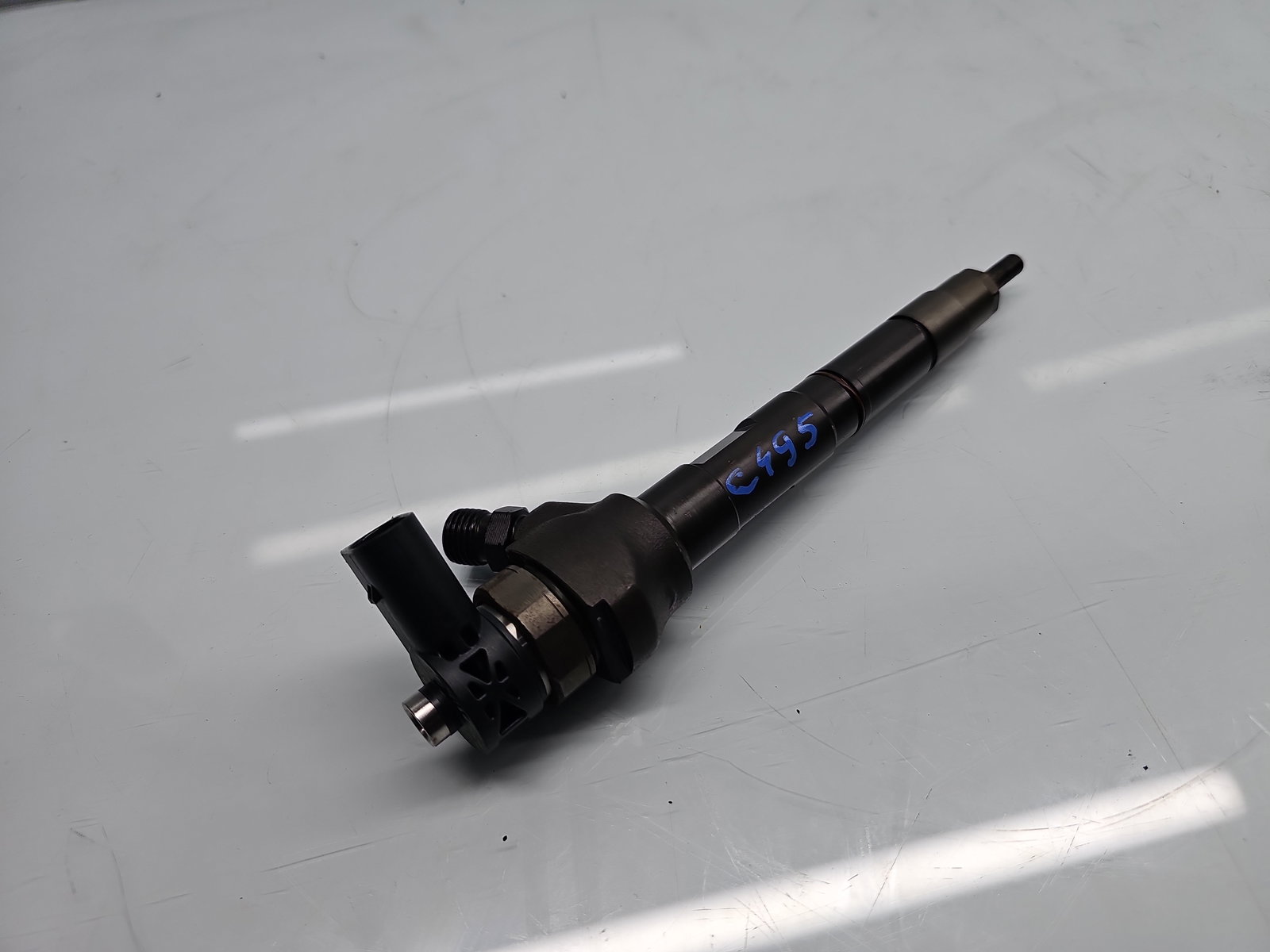 Injector Volkswagen Golf 7 (5G) [Fabr 2014-prezent] 04L130277G 1.6 TDI CLHA 77KW / 105CP - imagine 3