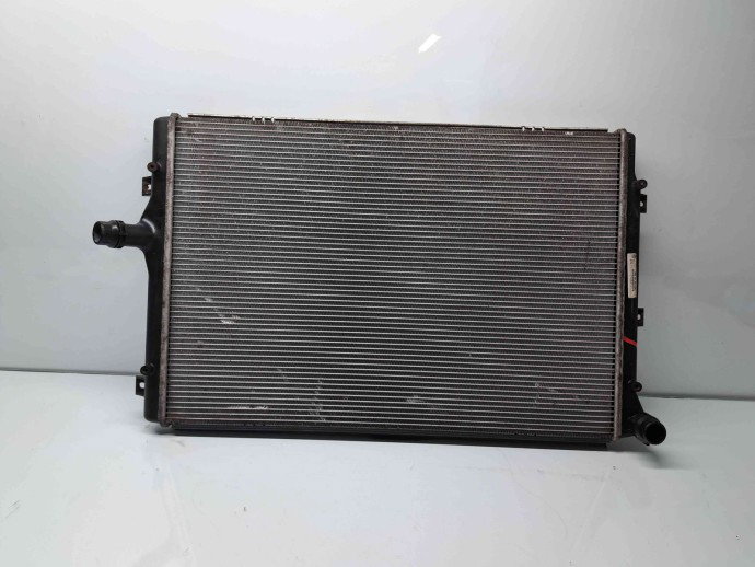 Radiator apa  Volkswagen Golf 6 (5K1) [Fabr 2009-2013] 1K0121251DD 1.6 TDI CAYC 77KW / 105CP