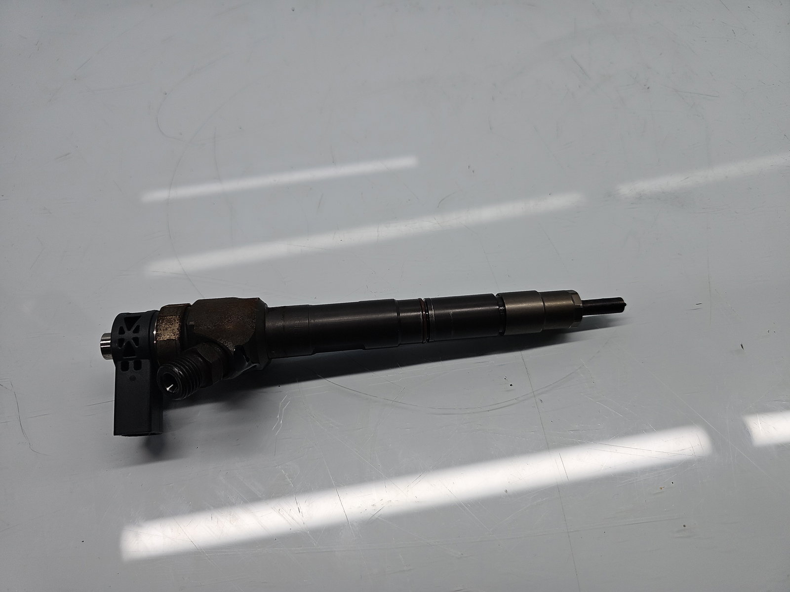 Injector Volkswagen Golf 7 (5G) [Fabr 2014-prezent] 04L130277G 1.6 TDI CLHA 77KW / 105CP - imagine 1