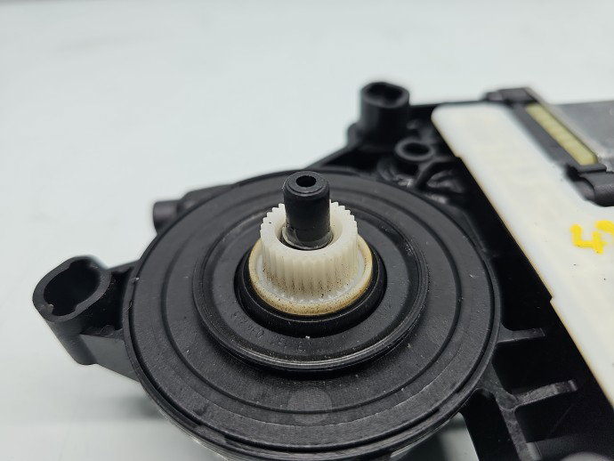 Motoras geam stanga spate Seat Leon (5F1) [Fabr 2012-2018] 5Q0959811A