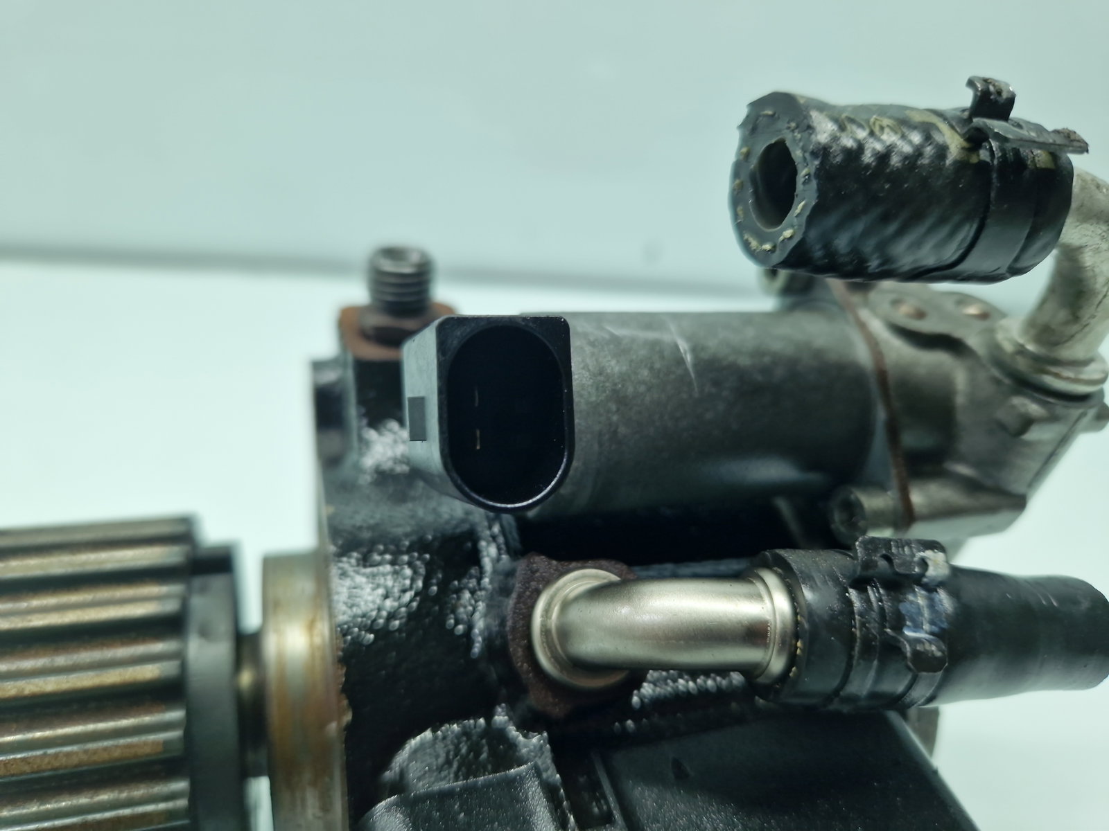 Pompa inalta presiune Volkswagen Golf 6 (5K1) [Fabr 2009-2013] 03L130755E01 1.6 TDI CAYC 77KW / 105CP - imagine 5