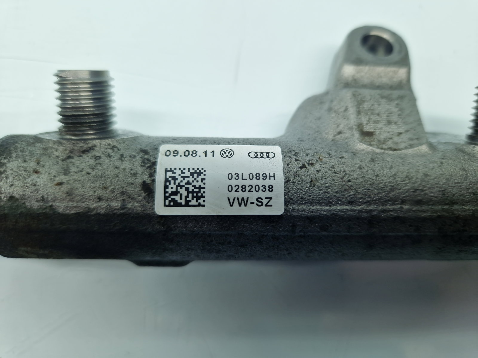 Rampa injectoare Volkswagen Golf 6 (5K1) [Fabr 2009-2013] 03L089H 1.6 TDI CAYC 77KW / 105CP - imagine 5