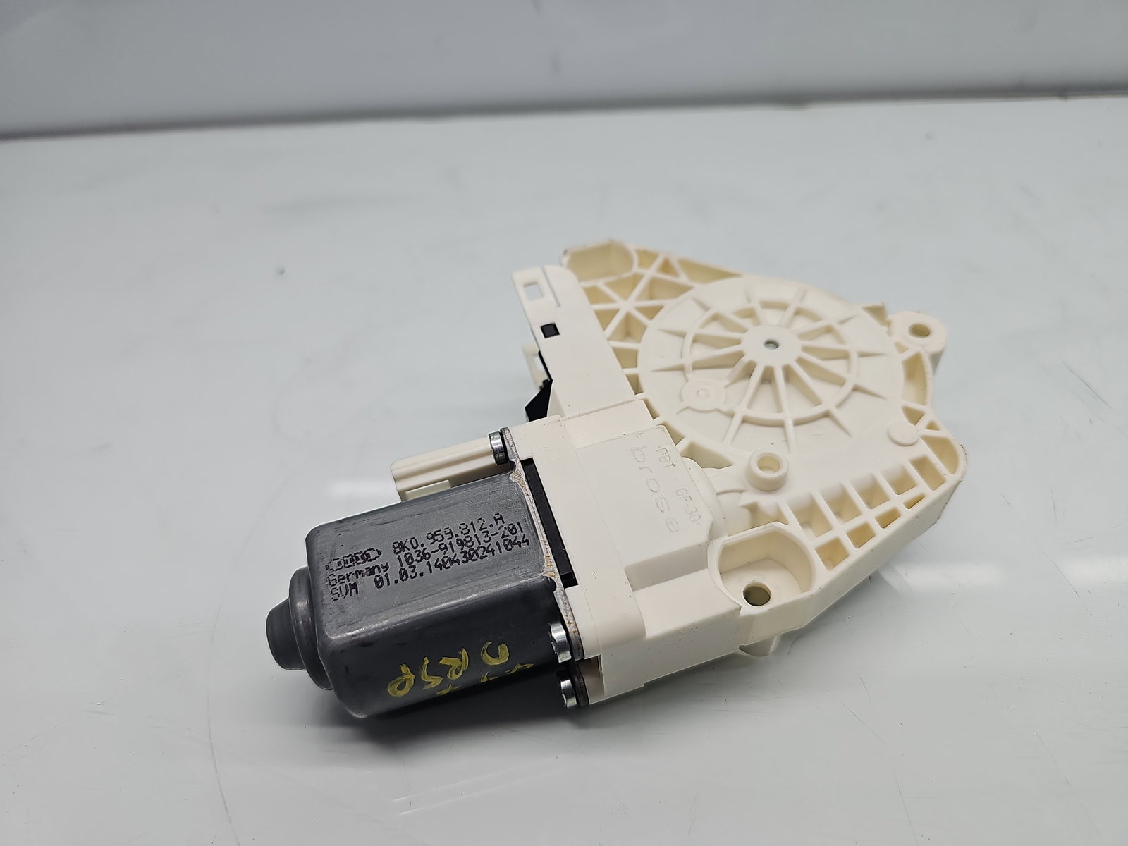 Motoras geam dreapta spate AUDI A6 (4G2, C7) [Fabr 2012-2017] 8K0959812A - imagine 4