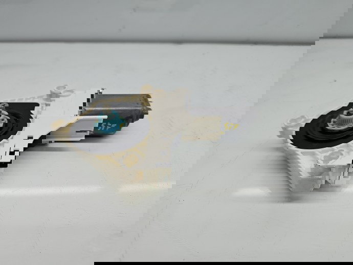 Motoras geam stanga fata AUDI A6 (4G2, C7) [Fabr 2012-2017] 8K0959801B