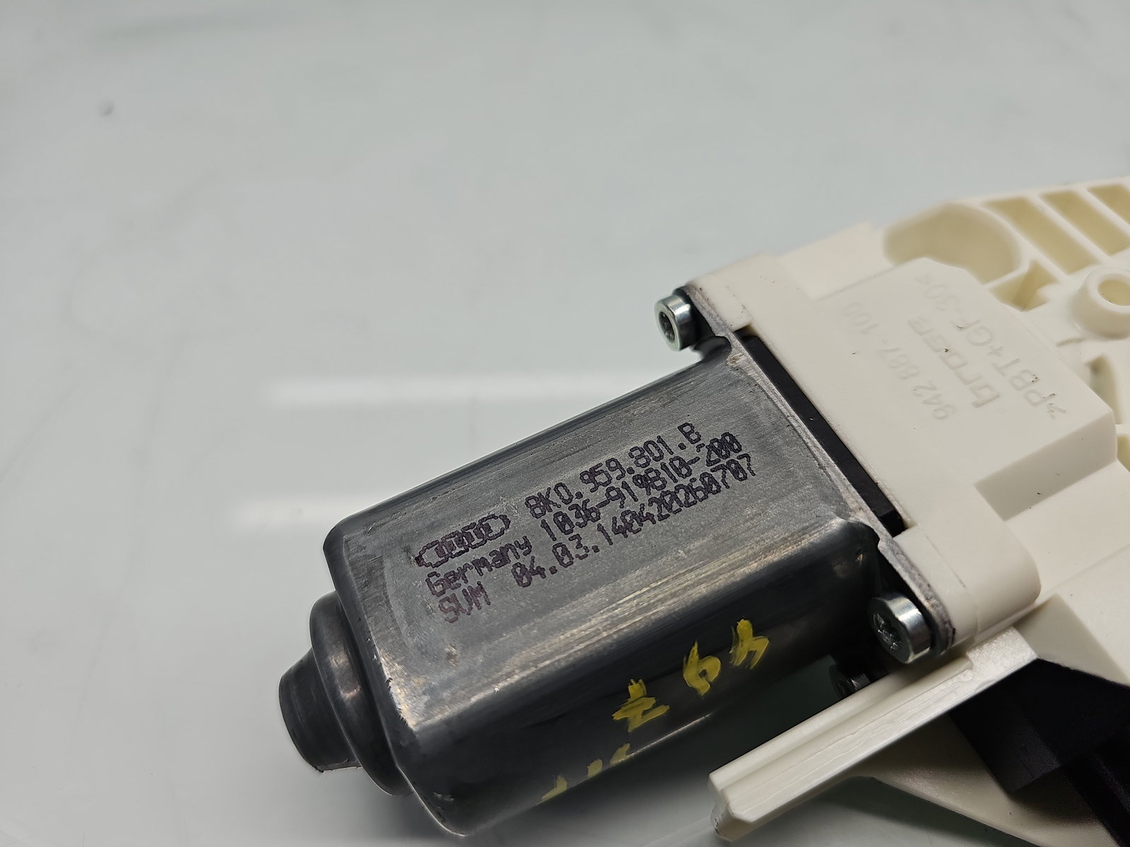 Motoras geam stanga fata AUDI A6 (4G2, C7) [Fabr 2012-2017] 8K0959801B - imagine 5