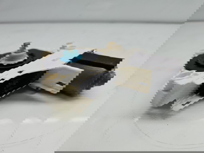 Motoras geam stanga spate AUDI A6 (4G2, C7) [Fabr 2012-2017] 8K0959811A