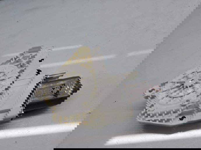 Motoras geam stanga spate AUDI A6 (4G2, C7) [Fabr 2012-2017] 8K0959811A