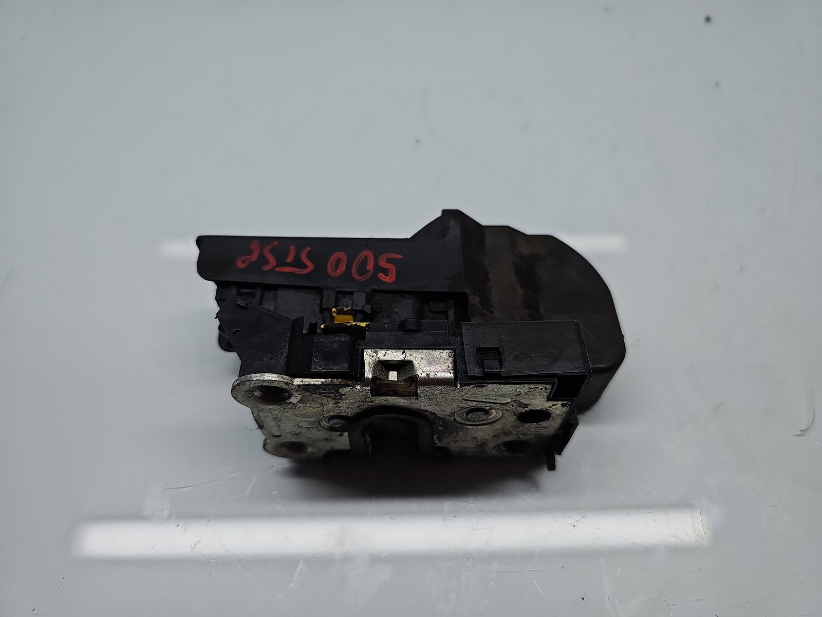 Broasca usa stanga spate Dacia Duster [Fabr 2010-2017] 825036721R - imagine 1