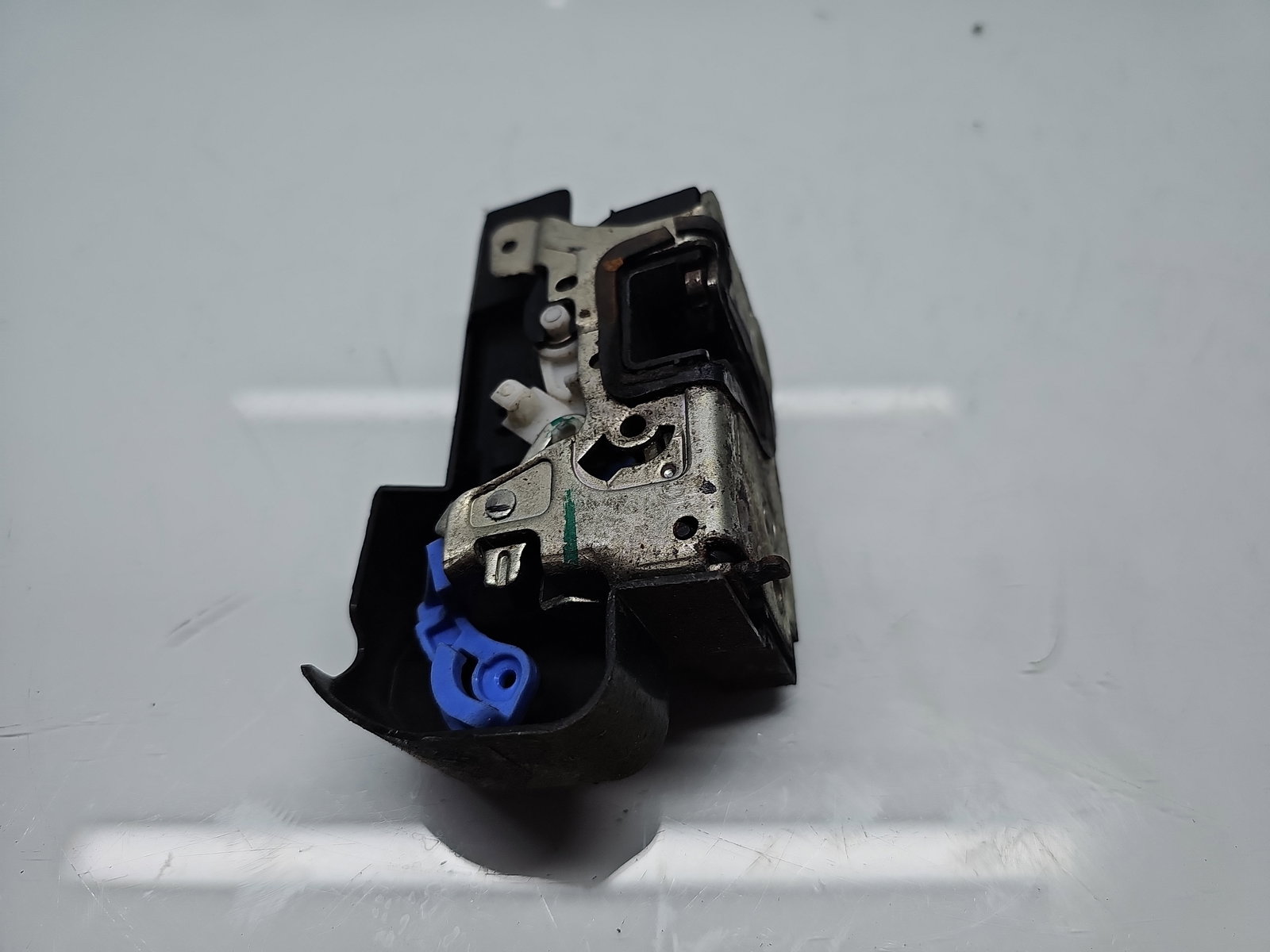 Broasca usa stanga spate Dacia Duster [Fabr 2010-2017] 825036721R - imagine 3