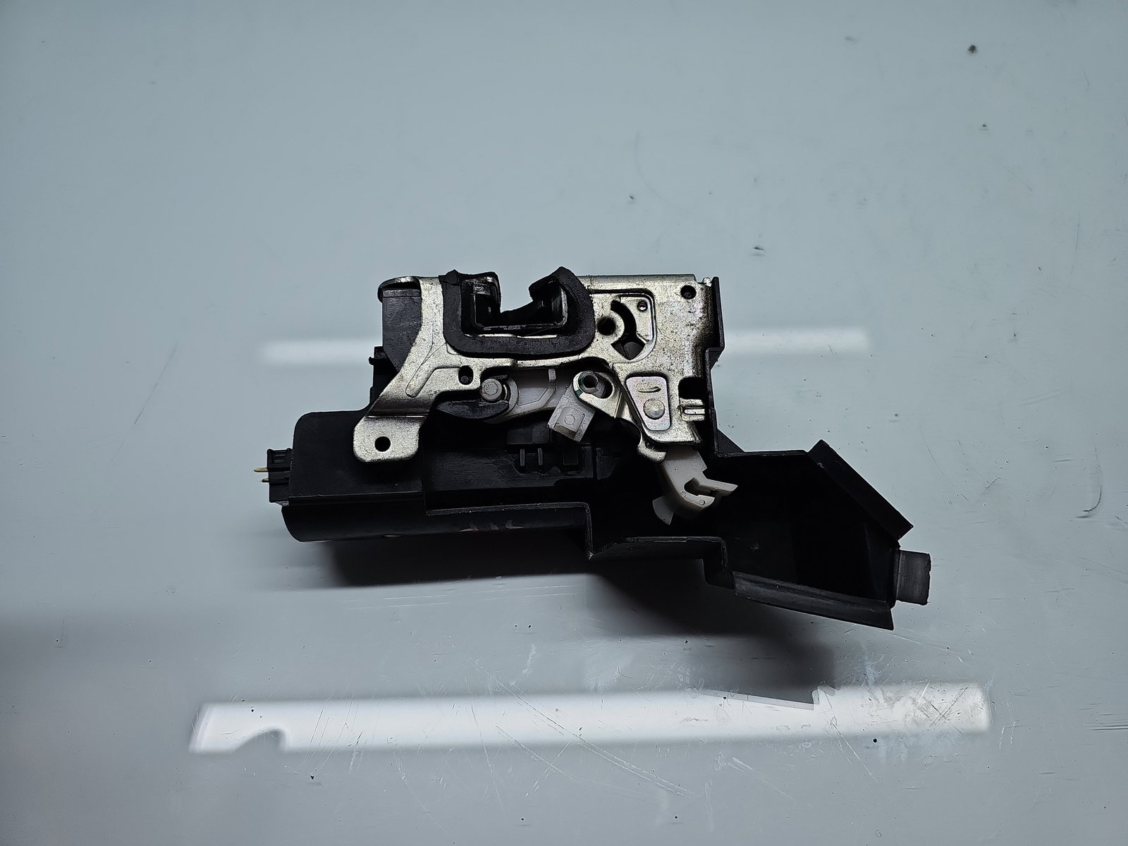 Broasca usa stanga fata Dacia Duster [Fabr 2010-2017] 805039187R - imagine 3