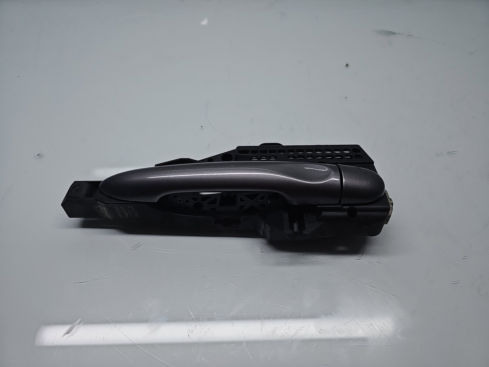 Maner usa dreapta fata Renault Clio 4 (B98) Hatchback [Fabr 2012-2020] GRI METALIZAT - imagine 1