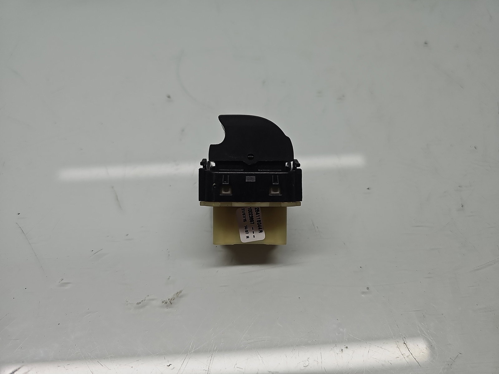 Butoane comanda geamuri sofer Renault Clio 4 (B98) Hatchback [Fabr 2012-2020] 254118044R - imagine 2