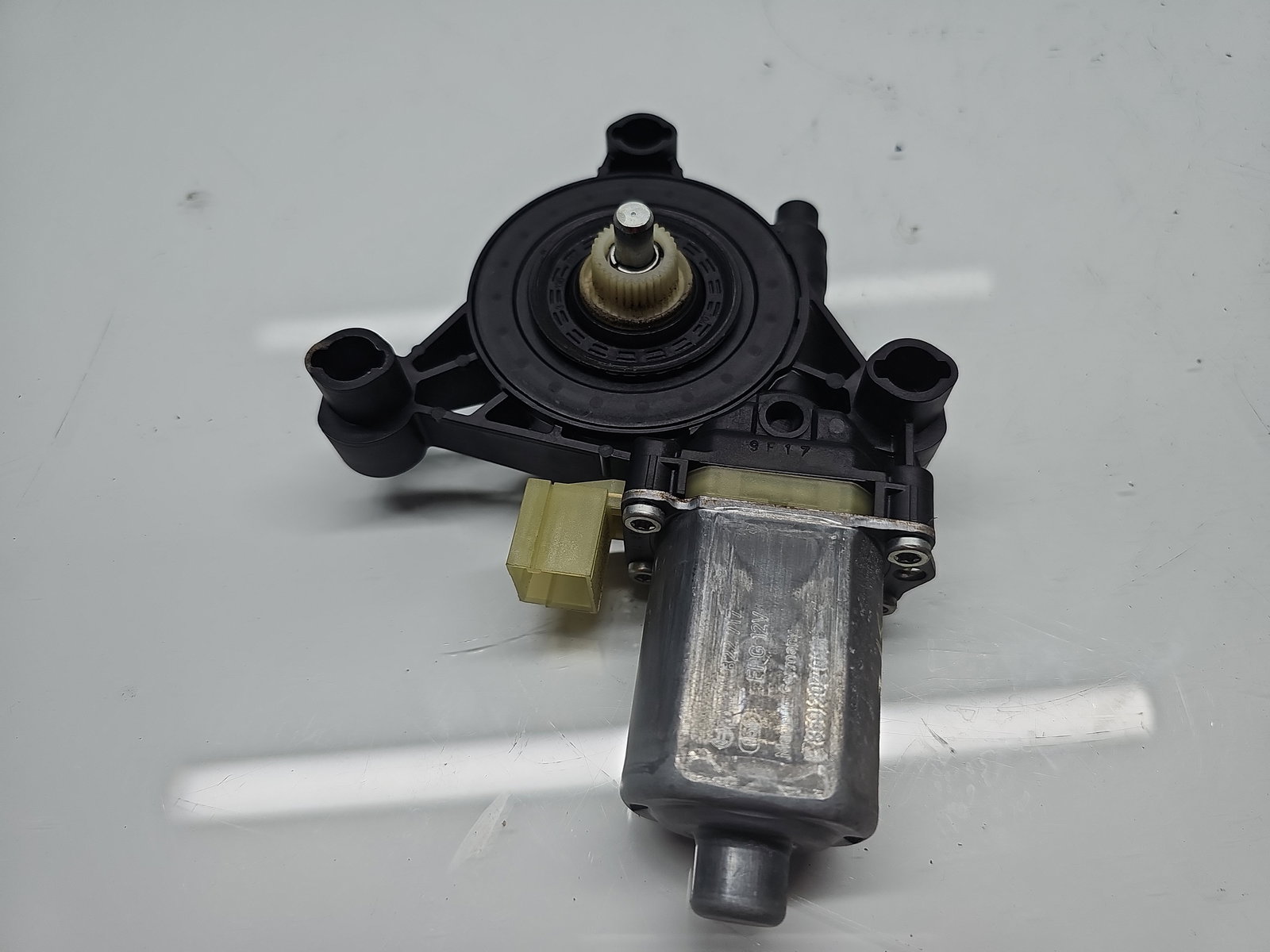 Motoras geam stanga fata Seat Leon (5F1) [Fabr 2012-2018] 5Q0959801B - imagine 4