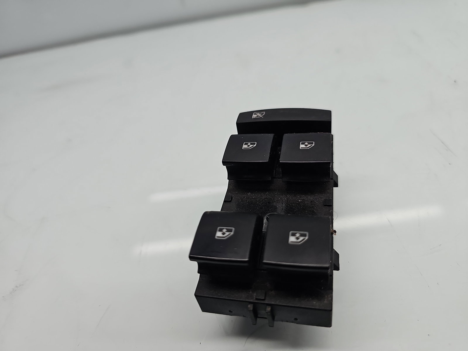 Butoane comanda geamuri sofer Opel Astra J [Fabr 2009-2015] 13305009 - imagine 2