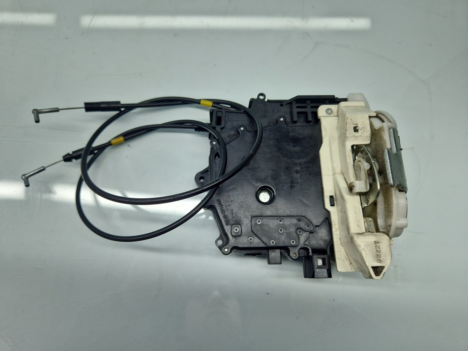 Broasca usa stanga spate PEUGEOT 4007 [Fabr 2007-2012] OEM - imagine 4