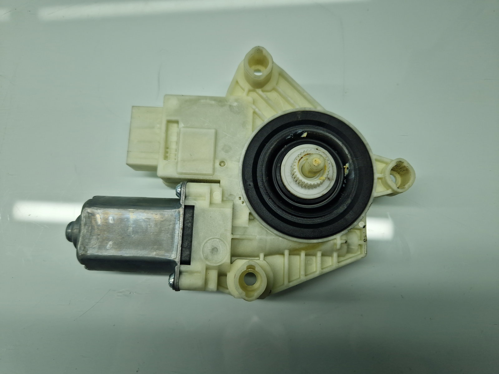 Motoras geam stanga spate Volkswagen Golf 7 (5G) [Fabr 2014-prezent] 5Q4959811A - imagine 2