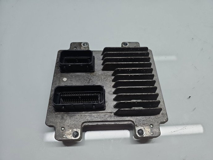 Calculator motor ECU  Opel Meriva B [Fabr 2010-2017] 12647212 1.6 Benz A16XER 85KW / 115CP