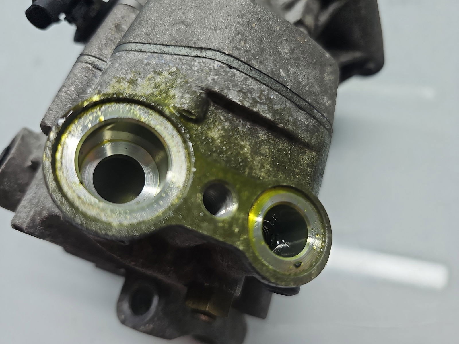 Compresor clima Opel Meriva B [Fabr 2010-2017] 13335254 1.6 Benz A16XER 85KW / 115CP - imagine 3