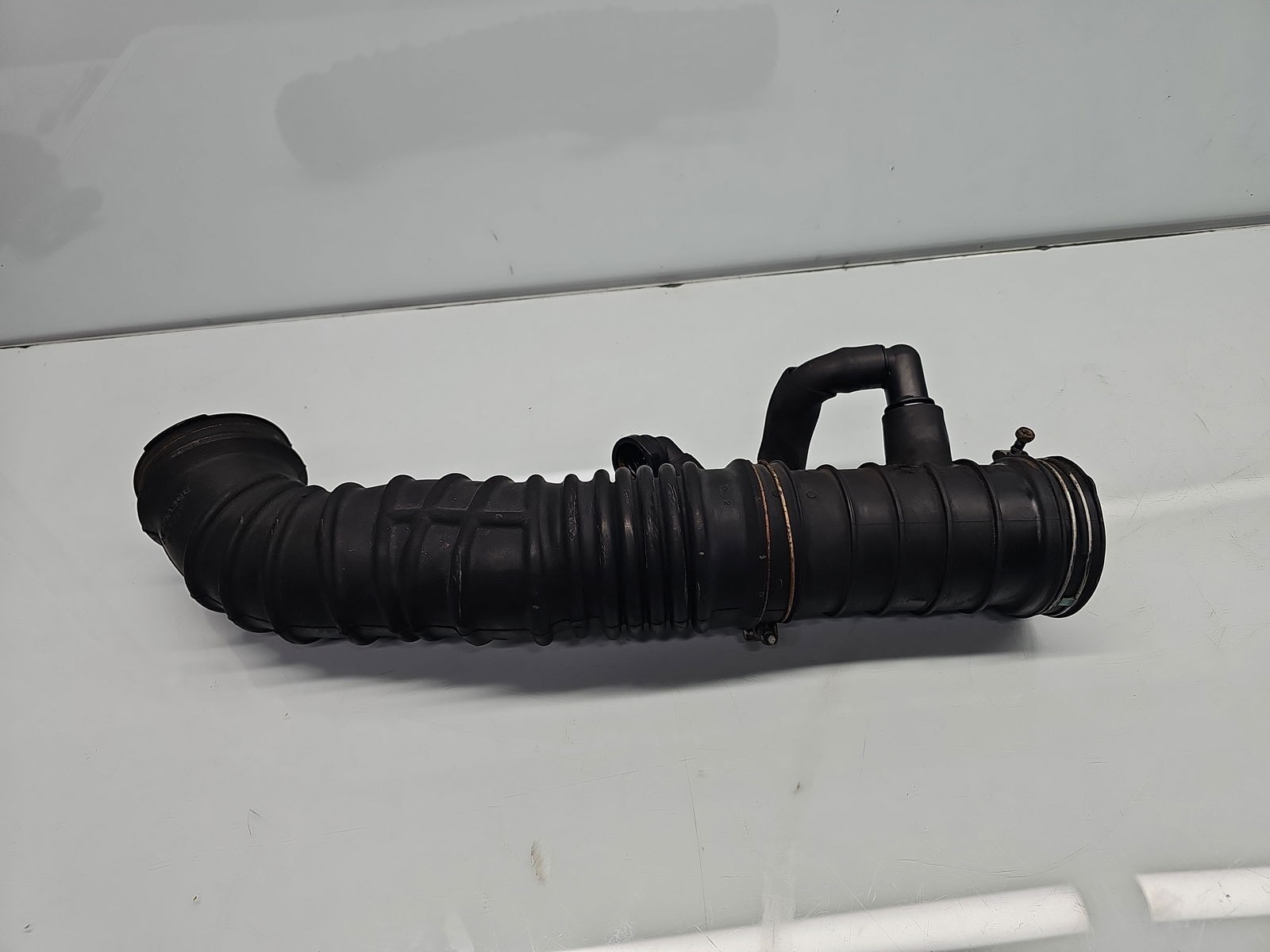 Tub admisie aer MITSUBISHI Outlander II [Fabr 2006-2015] 1505A408 2.2 HDi 4HN 115KW / 156CP - imagine 1