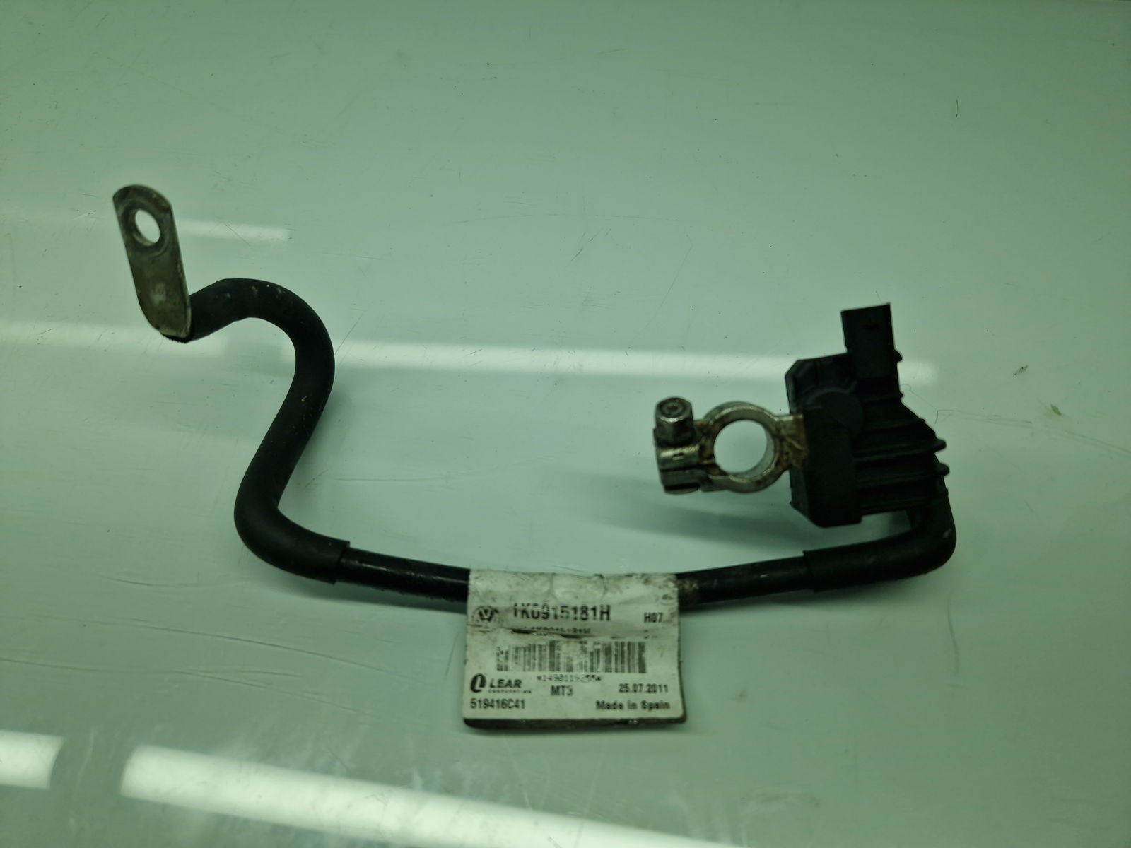 Borna baterie (-) Volkswagen Passat CC (357) [Fabr 2008-2012] 1K0915181H - imagine 1