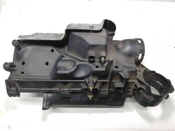 Carcasa filtru aer A6400940204 Mercedes Clasa A (W169) [Fabr 2004-2012] 2.0