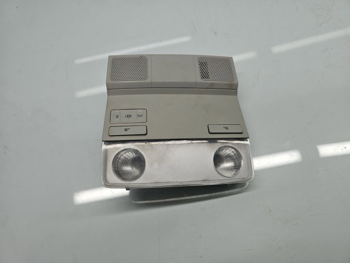  Plafoniera fata   Volkswagen Passat CC (357) [Fabr 2008-2012] 1K0947105