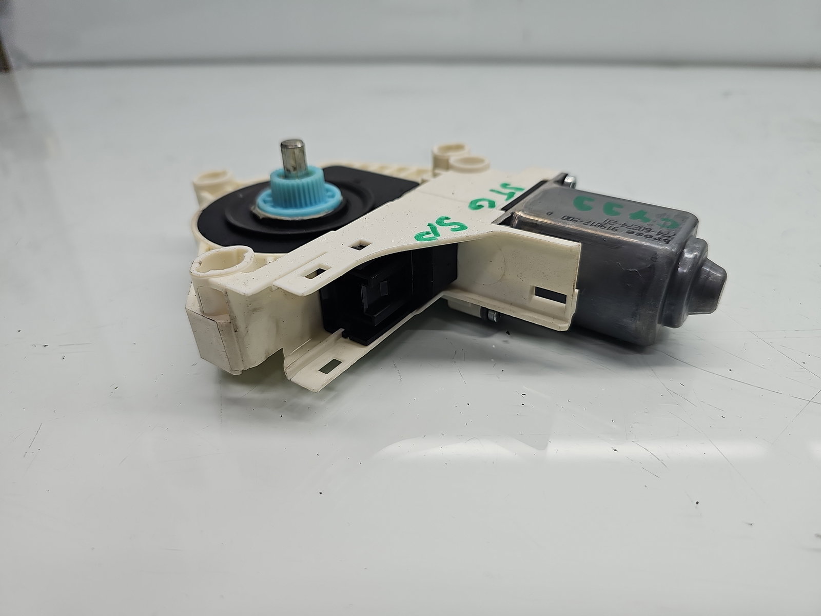 Motoras geam stanga spate AUDI A4 (8K5, B8) Avant [Fabr 2008-2015] 8K0959811A - imagine 3