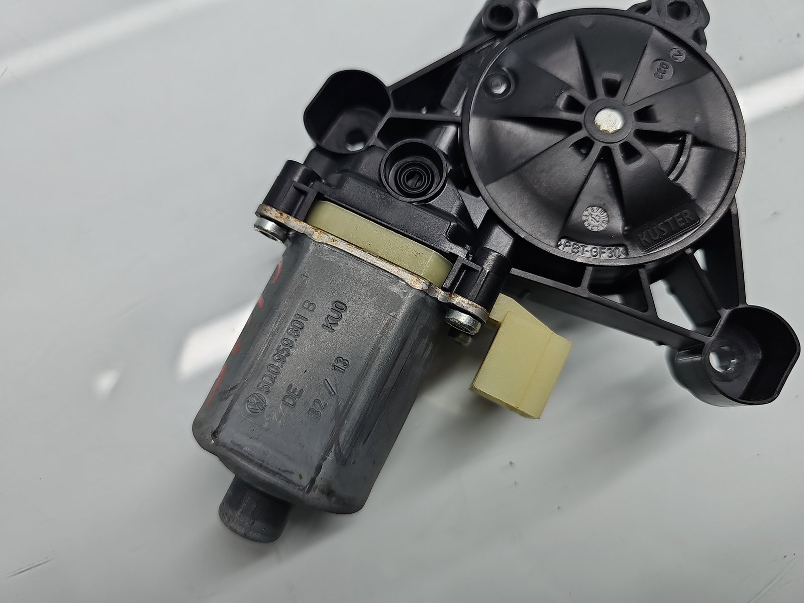 Motoras geam stanga fata Volkswagen Golf 7 (5G) [Fabr 2014-prezent] 5Q0959801B - imagine 4