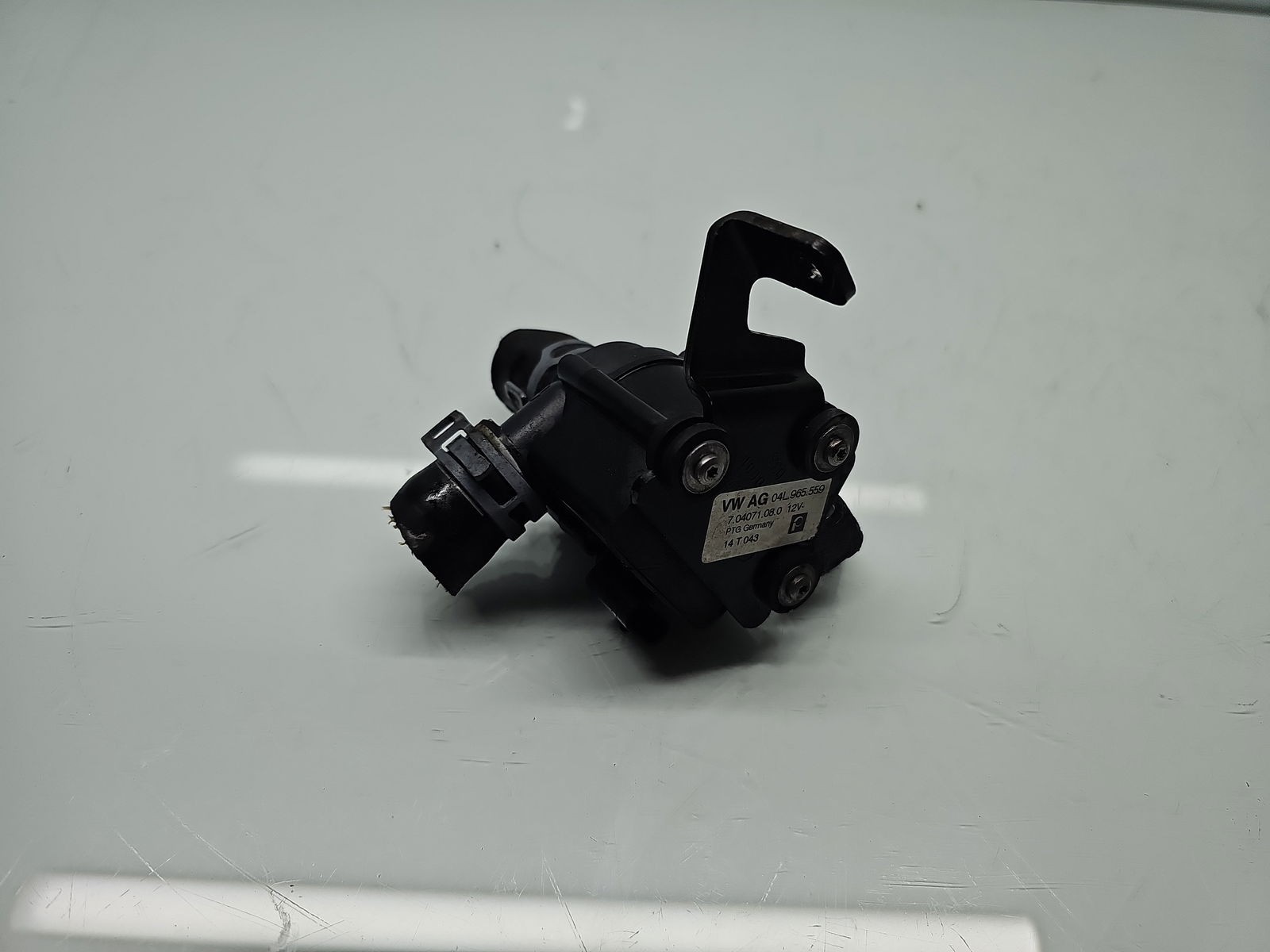 Pompa recirculare apa AUDI A4 (8K2, B8) [Fabr 2008-2015] 04L965559 2.0 TDI CNHA 140KW / 190CP - imagine 3