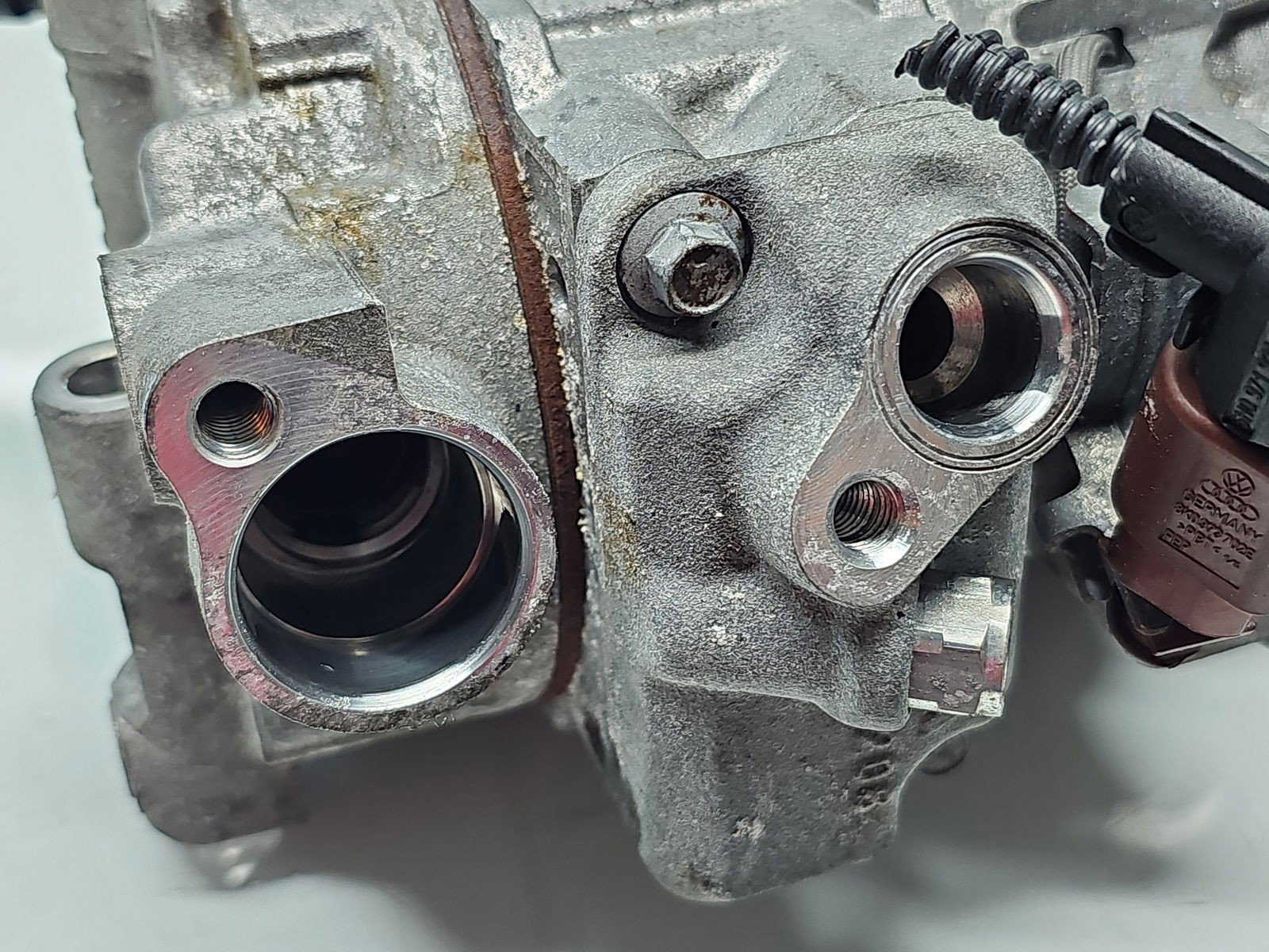 Compresor clima AUDI Q5 (8RB) [ Fabr 2008-2016] 4G0260805M 2.0 TDI CNHA 140KW / 190CP - imagine 3