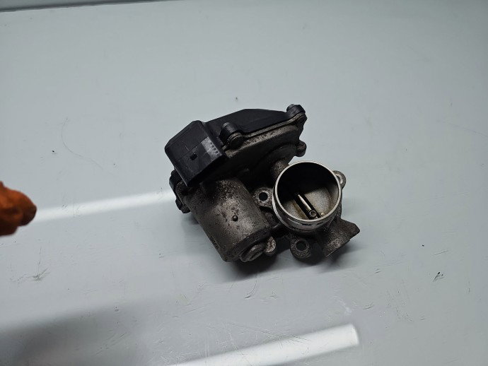 Clapeta acceleratie  AUDI A5 (8T3) [Fabr 2007-2015] 04L131501B 2.0 TDI CNHA 140KW / 190CP