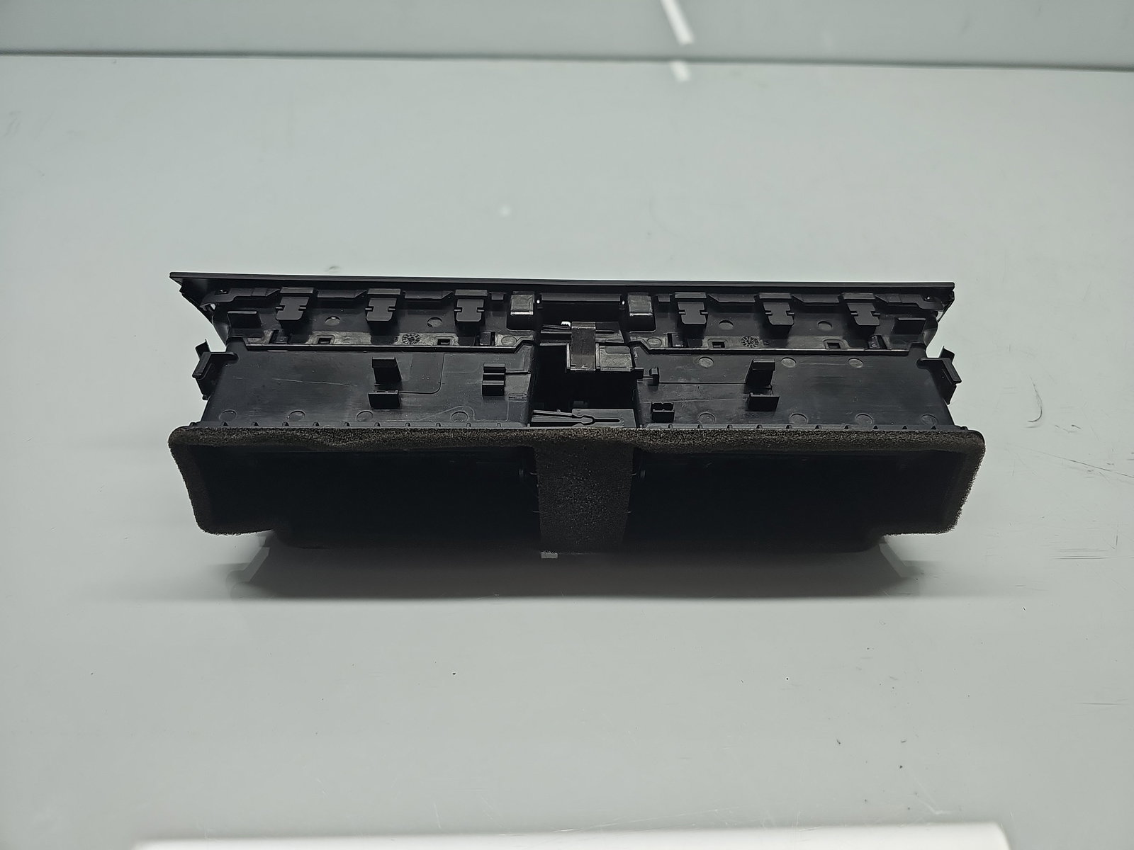 Grila aerisire centrala AUDI A4 (8K5, B8) Avant [Fabr 2008-2015] 8T2820951B - imagine 2