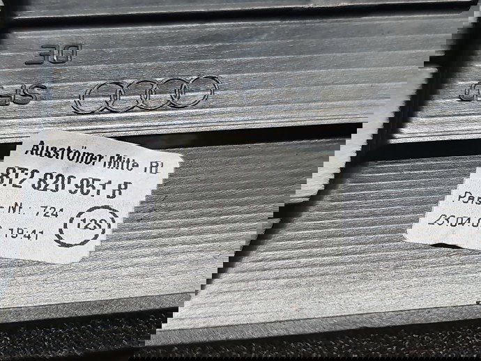  Grila aerisire centrala AUDI A4 (8K5, B8) Avant [Fabr 2008-2015] 8T2820951B