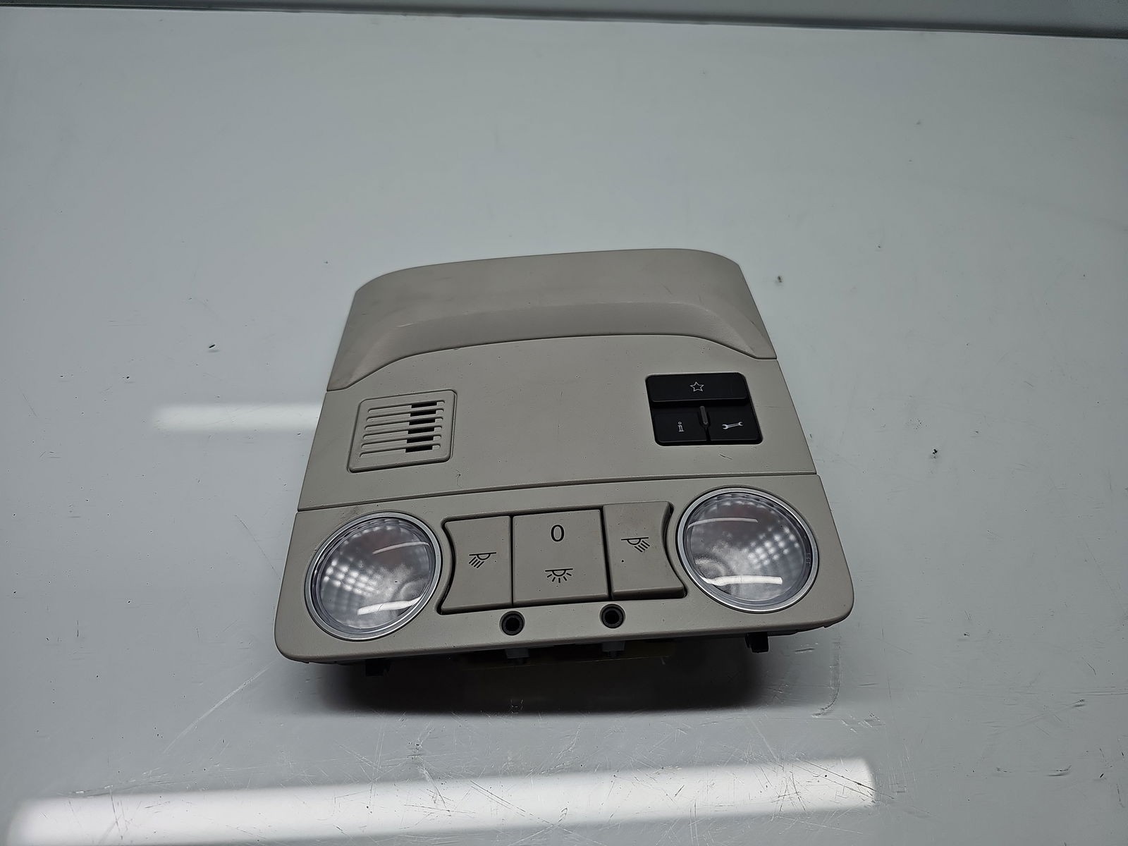 Plafoniera fata Volkswagen Passat B7 (362) [Fabr 2010-2014] 3AA035624 - imagine 1