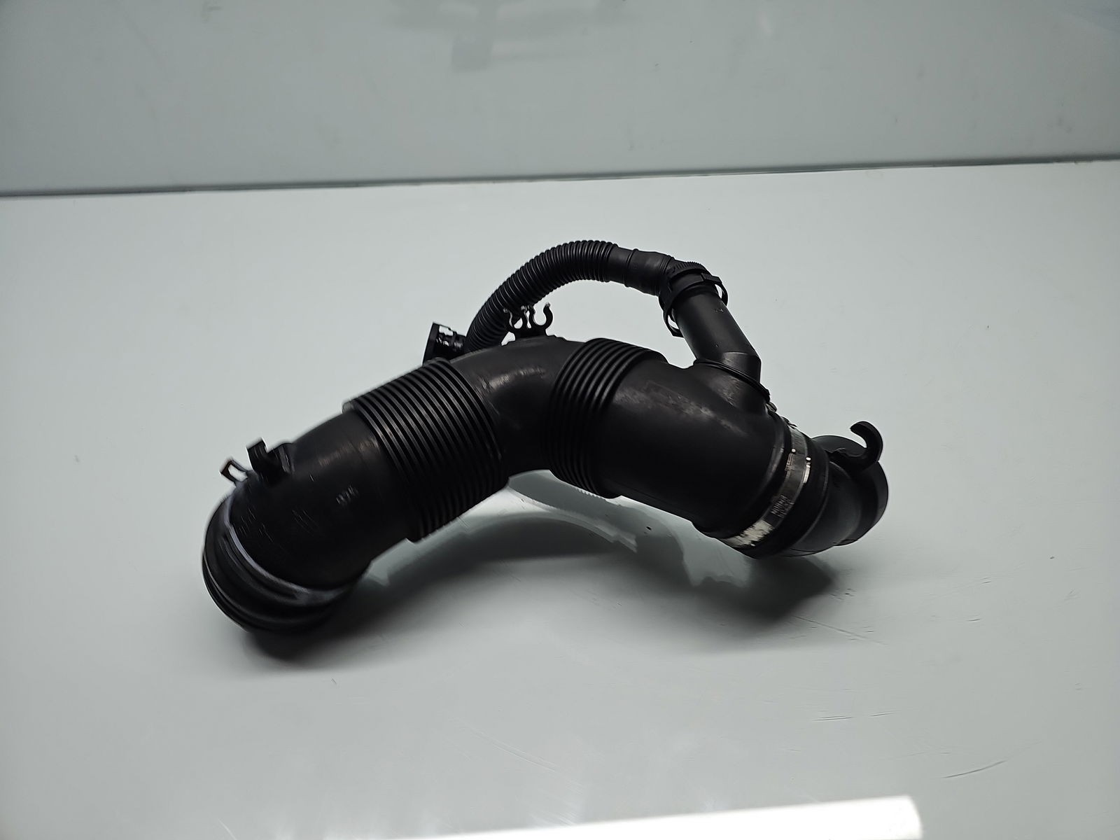 Tub admisie aer Skoda Superb II (3T4) [Fabr 2008-2015] 3C0129654M 1.6 TDI CAYC 77KW / 105CP - imagine 3