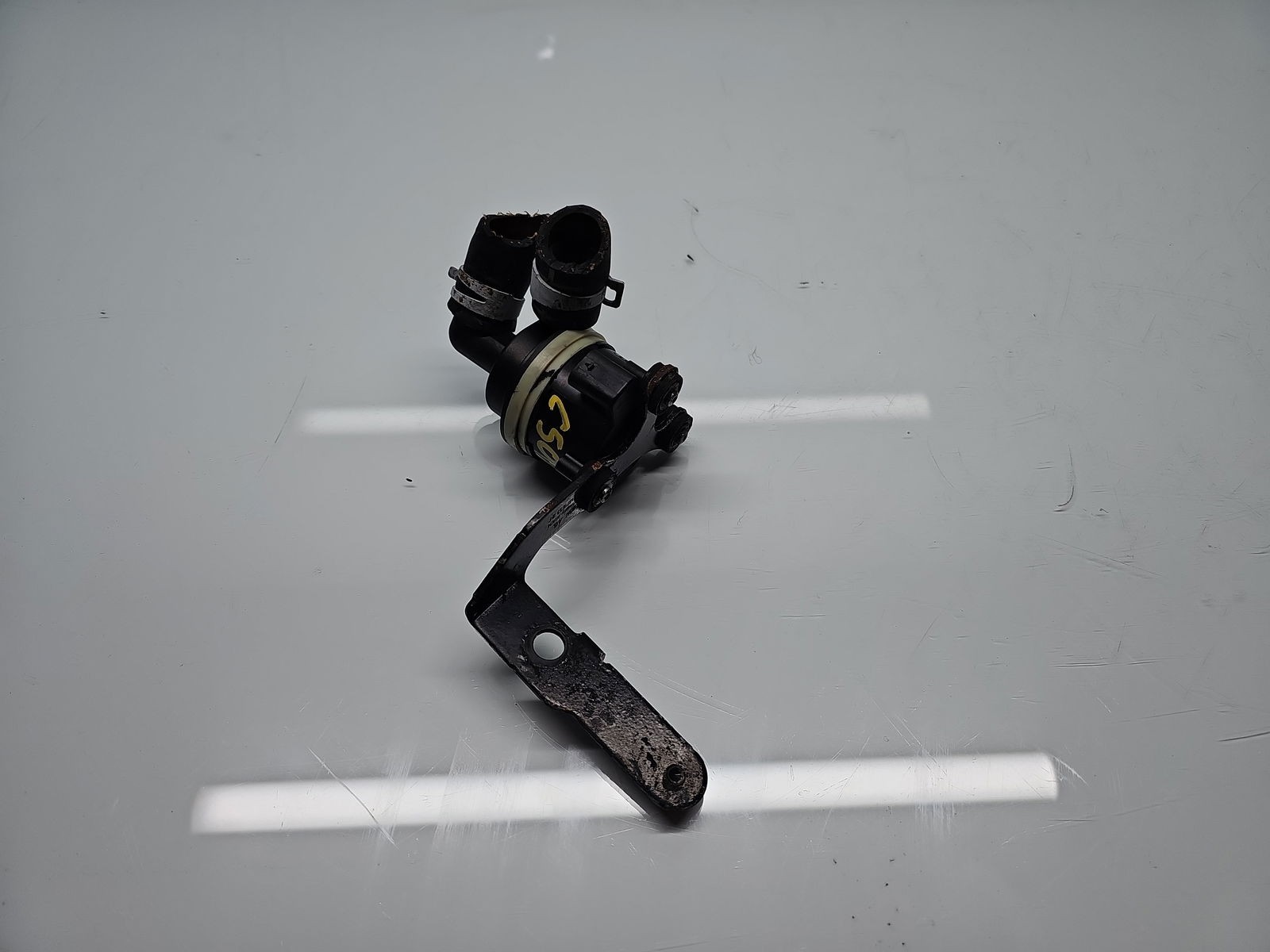 Pompa recirculare apa Seat Alhambra (710) [Fabr 2010-2020] 5N0965561A 1.6 TDI CAYC 77KW / 105CP - imagine 1