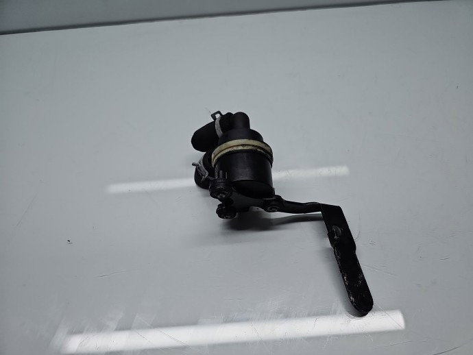 Pompa recirculare apa  Volkswagen Tiguan (5N) [Fabr 2007-2016] 5N0965561A 1.6 TDI CAYC 77KW / 105CP