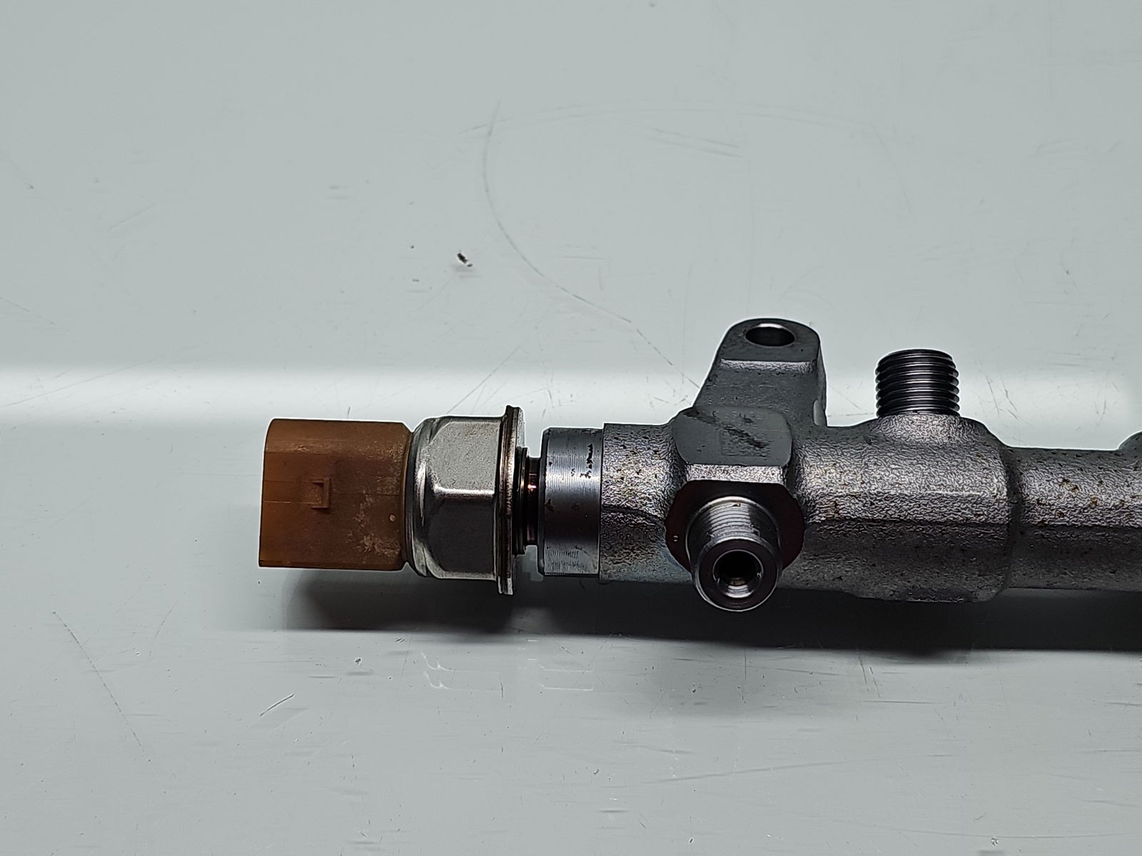 Rampa injectoare AUDI A6 (4G5, C7) [Fabr 2011-2017] 03L130089Q 2.0 TDI CGLC 130KW / 177CP - imagine 5