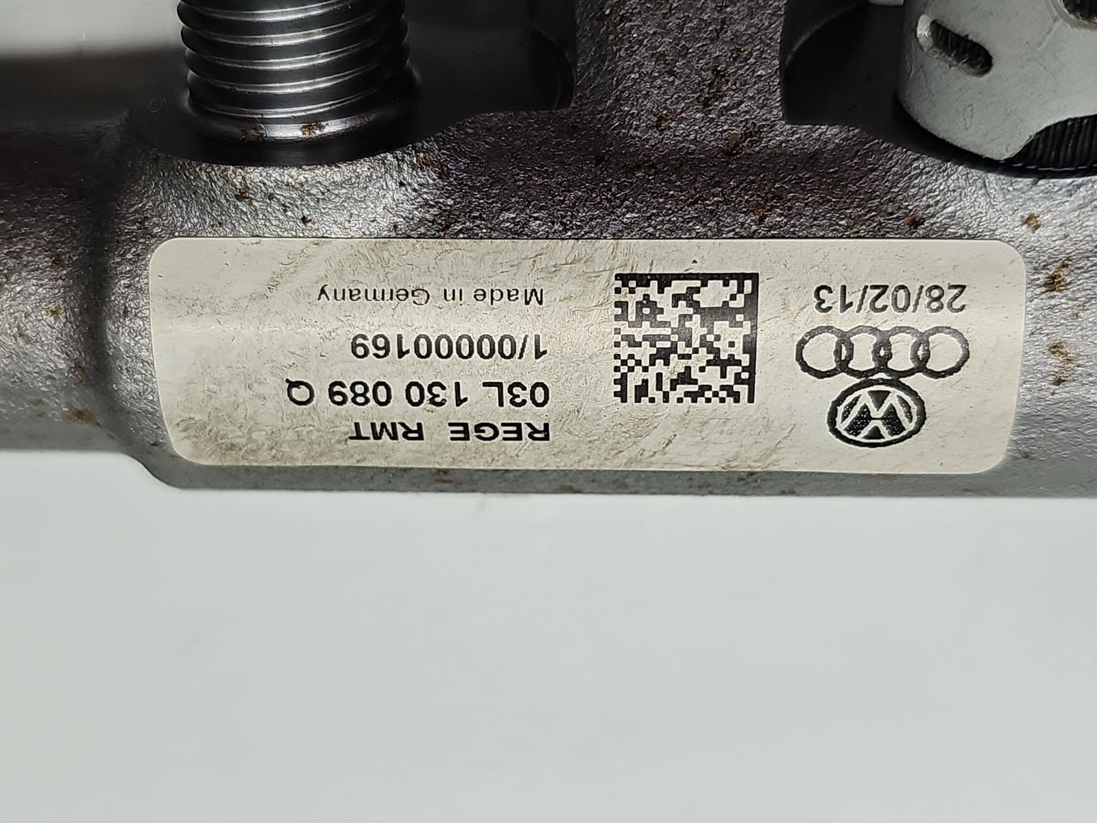 Rampa injectoare AUDI A4 (8K2, B8) [Fabr 2008-2015] 03L130089Q 2.0 TDI CGLC 130KW / 177CP - imagine 2