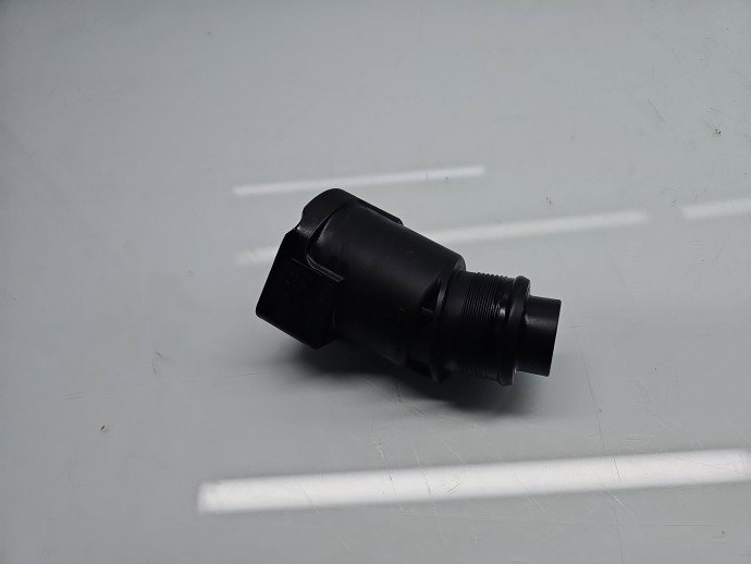 Rezonator aer  Volkswagen Golf 6 (5K1) [Fabr 2009-2013] 03L131111J 1.6 TDI CAYC 77KW / 105CP