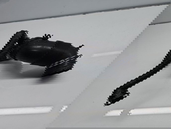 Tub admisie aer  Volkswagen Golf 6 (5K1) [Fabr 2009-2013] 3C0129654M 1.6 TDI CAYC 77KW / 105CP