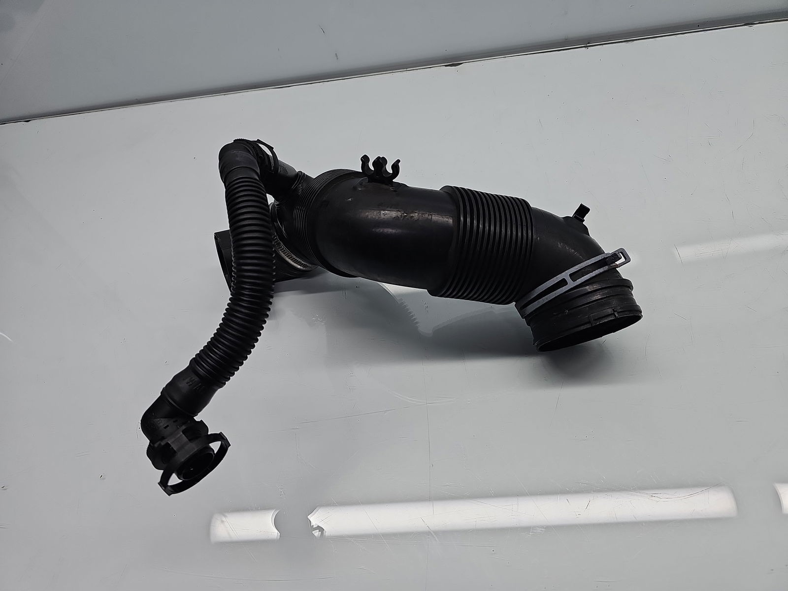 Tub admisie aer Volkswagen Golf 6 (5K1) [Fabr 2009-2013] 3C0129654M 1.6 TDI CAYC 77KW / 105CP - imagine 4