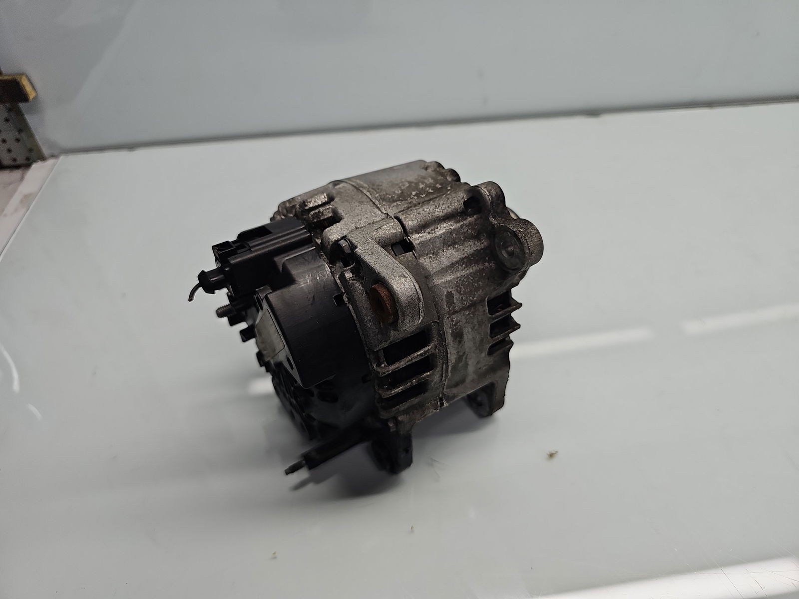Alternator Volkswagen Passat CC (358) [Fabr 2012-2016] 03L903023A 1.6 TDI CAYC 77KW / 105CP - imagine 3