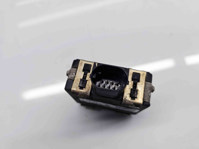  Senzor radar distronic  Volkswagen Passat B8 (3G2) [Fabr 2015-prezent] 3Q0907561C