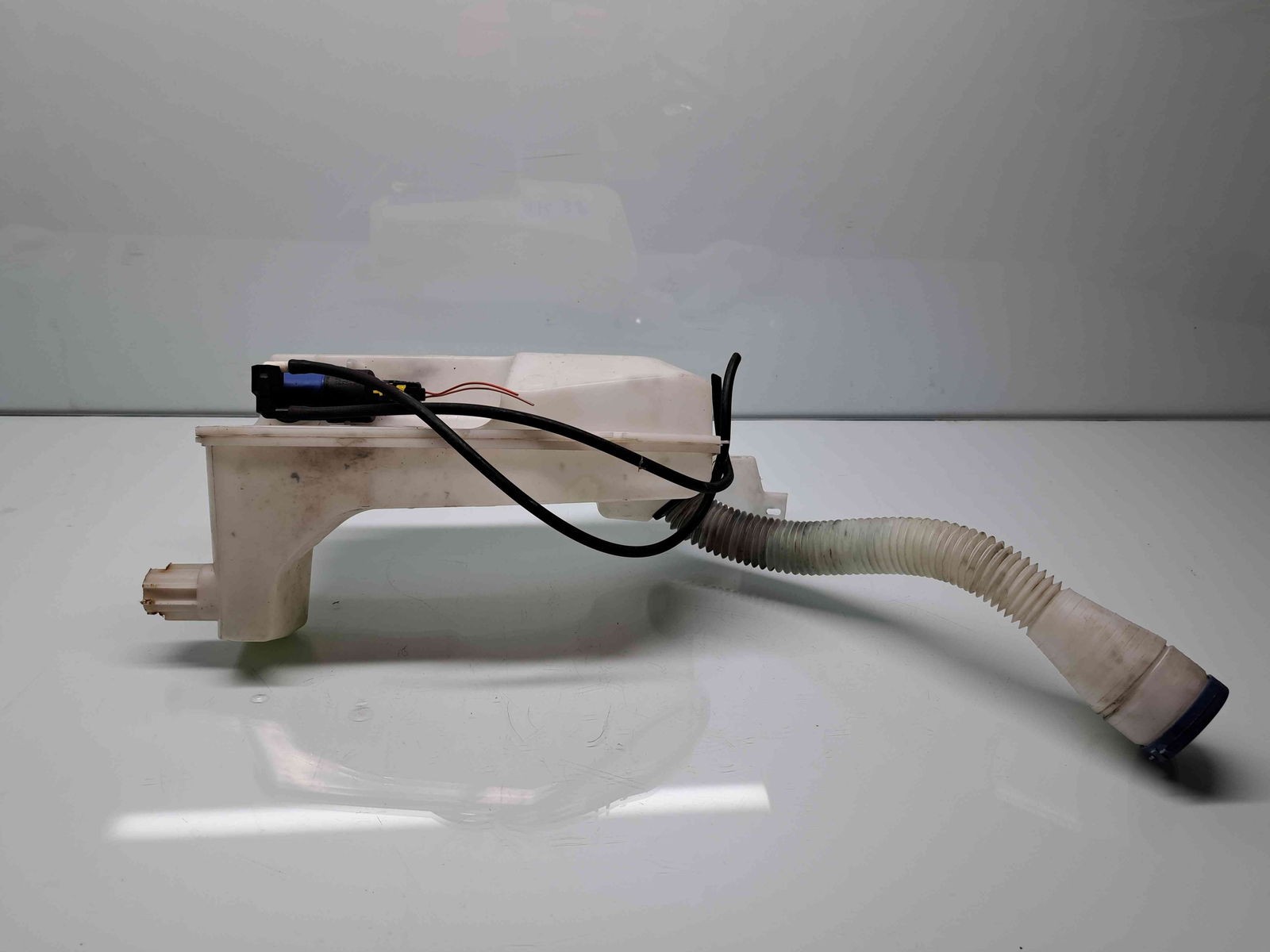 Vas lichid parbriz Renault Clio 4 [Fabr 2012-prezent] 289107623R - imagine 1